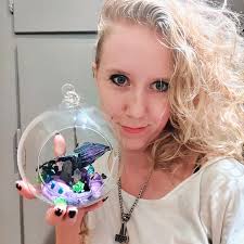 🌌 A 'Stardust' sculpture will be available today... this is the clay that  has been discontinued ✨