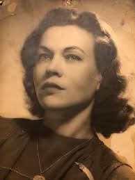 Does anyone know a Phyllis Ferguson from Temora, born circa 1930? My mum  found this article in a magazine from 1953 :)