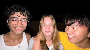 THE END OF HIGHSCHOOL!!