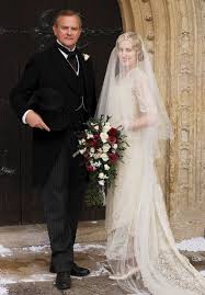 Lady Edith Marries Bertie Pelham In Emotional Downton Abbey Christmas Finale Downton Abbey Wedding Downton Abbey Wedding Dress Downton Abbey Fashion