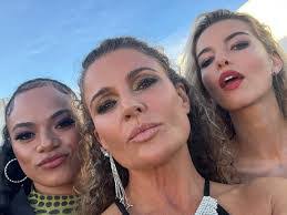 Lyn Huber's Instagram, Twitter & Facebook