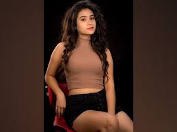 Hearty welcome) is a 1998 telugu romantic film produced by r. Priyanka Singh Joins Cast Of Suswagatam Khushamadeed With Pulkit Samrat Isabelle Kaif