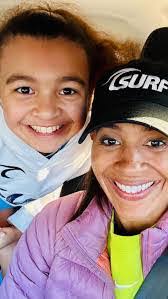 Shana Seymour's Instagram, Twitter & Facebook