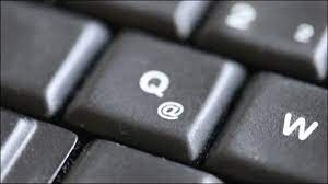 Shift + 9) runde klammer zu: E Mail At Zeichen Machen Computerhilfen De