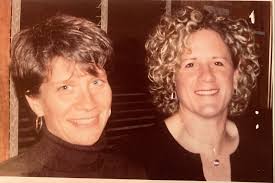 Wellesley Daniels (@wellesleydann)