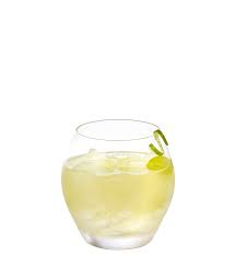 Grapester Recette Cocktail Saq Com In 2020 Stemless Wine Glass Alcoholic Drinks Food And Drink