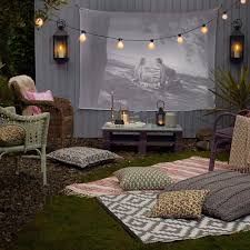 Houzz has hundreds of examples for inspiration. 20 Cool Backyard Movie Theaters For Outdoor Entertaining