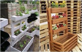 Hochbeet Aus Paletten Bauen Fur Erdbeeren Gemuse Und Co Blumen Avechochbett Blumenavec Bepflanzen Hochbeetselbe Hochbeet Hochbeet Aus Paletten Paletten