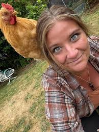 Emily Brosius's Instagram, Twitter & Facebook