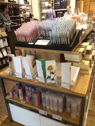 Muji London Stationery Layout Landscape Fixtures Shelving Visual Merchandising Www Clearretailgroup E Store Layout Shop Design Stationery Store