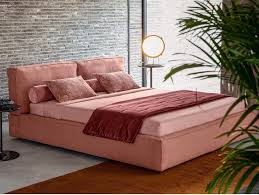 Vorrei mettere sopra la testata letto 2 quadri 50×50 con fiori verdi che arebbero un po di colore e legherebbero con la biancheria. Academy Piuma Letto Matrimoniale By Twils