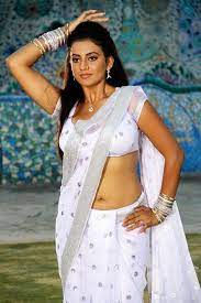Rakul preet singh saree below navel. Pin On Navel Curves