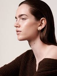 Fern Diamond's Instagram, Twitter & Facebook