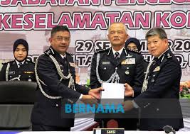 Datuk seri acryl sani abdullah sani dilantik sebagai timbalan ketua polis negara, berkuat kuasa hari ini. Bernama Muhammad Azlee Dilantik Sebagai Timbalan Ketua Polis Kedah Baharu
