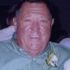 Amy Schnelle's Instagram, Twitter & Facebook