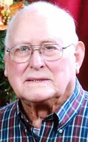 Ike Davis, 93, dies