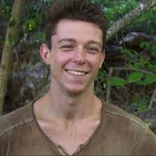 A few weeks ago, loïc had the right to a magnificent declaration of love from his girlfriend. Koh Lanta Les 4 Terres Loic En Couple Avec Une Ancienne Miss Femme Actuelle Le Mag