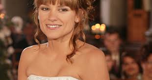 Liefde zonder ironie: dat zien mensen graag": waarom noodoplossing 'Sara'  kijkers toch weer in de ban houdt