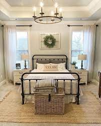 Pin By Rebeca Perez On For The Home Farmhouse Style Master Bedroom Farmhouse Bedroom Decor Modern Farmhouse Bedroom