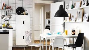 Co Znamena Klippan A Kura Velky Klic A Kviz K Nazvum Z Ikea Tiny Dining Rooms Small Dining Minimalist Dining Room