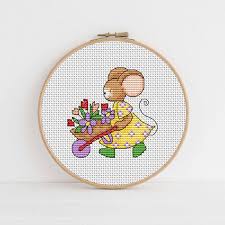 Aida 14, cream 167w x 164h stitches size(s): Furry Tales Wheelbarrow Mouse Cross Stitch Pattern Ft102 Lucie Heaton Cross Stitch Designs