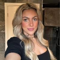 Isabella Klein's Instagram, Twitter & Facebook