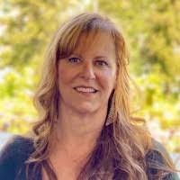 Ann Bowe's Instagram, Twitter & Facebook