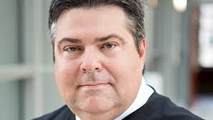 Hamilton, Cable win Akron court seats