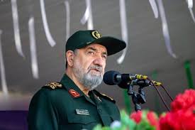 اجازه نمی‌دهیم آمریکا با یک اقدام نمایشی از منطقه فرار کند/ رژیم اشغالگر مرتکب یک خودکشی بزرگ شده است