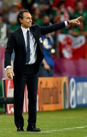 Cesare prandelli, the head coach of italian soccer team fiorentina, resigned from his job on tuesday with an emotional letter in which he opened up on his struggles with his mental health. Pin On Soccer Coaches Clothing