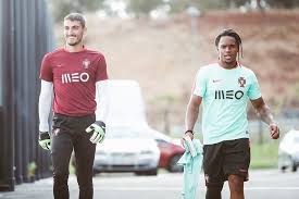 Many of the songs are characterized by various snippets of sound effects. Pedro Silva Explore Tumblr Posts And Blogs Tumgir