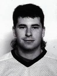 Player photos for the 1993-94 St. Thomas Wildcats at hockeydb.com