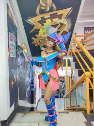 Dark magician girl cosplay Mexico locals - cosplay post - Imgur