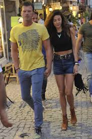 Bugün size bol bol başak dizer ile kıvanç tatlıtuğ çiftini öveceğiz. Kivanc Tatlitug Ile Basak Dizer Den Ikinci Balayi Magazin Haberleri Ntv