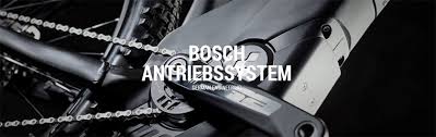 Der namenszusatz hybrid kennzeichnet die mit kraftvollem boschantrieb ausgestatteten pedelecs. Cube E Bikes Hybrid Bikes Elektro Fahrrader Direkt Im Cube Store Kaufen