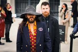 Leto, 49, and hathaway, 38, were spotted locking lips on the new york city set on. Jared Leto Goes Ugly For Gucci And The Problematic Cycle Of Hot Actors Going Unattractive Continues