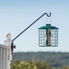 Shop seed feeders, hummingbird feeders and much more with free shipping over $49. Duncraft Com Screw Mount Swing Arm Hanger