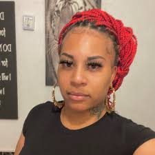 Laronda Bell's Instagram, Twitter & Facebook