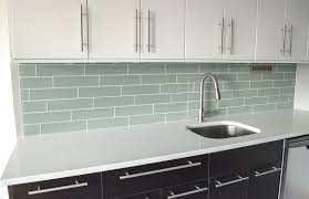 glass tile backsplash kitchen