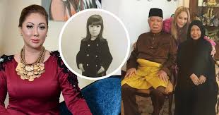 Anak bongsu allahyarham, datin hasnorhana abu hassan, 41, berkata, allahyarham dilihat gembira apabila bergelar ' great grandfather ' akhir bulan lalu. Pernah Dicerca Sebagai Budak Senget Kerana Dilahirkan Sumbing Ibu Tunggal Ini Dedah Kisah Silam Menyedihkan Nona