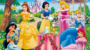 This putri disney foto might contain gaun malam, makan malam gaun, formal, makan malam pakaian, gaun makan malam, formal gaun malam, and gaun. Disney Princess Images All Princess Youtube
