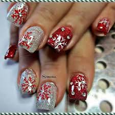 25 Most Beautiful And Elegant Christmas Nail Designs Christmas Nails Acrylic Christmas Nails Nail Designs