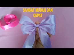Ikatkan simpul dua kali pada ujung benang, tepat berada di depan ujung pita, untuk sekian pembahasan mengenai cara membuat bunga dari pita, selain itu di dalam artikel ini pun membahas. Cara Membuat Pita Yang Mudah Dan Cepat Youtube