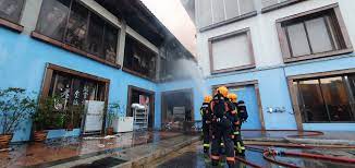 • bef changi fire stn: Obuslstexetsfm