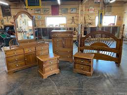Vintage lexington furniture goddard or block front chest. Lexington Recollections Oak 5pc Bedroom Set Auction We Take Bids