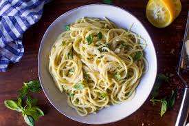 But this recipe doesn't actually contain cream so more healthy! Simplest Spaghetti Al Limone Smitten Kitchen