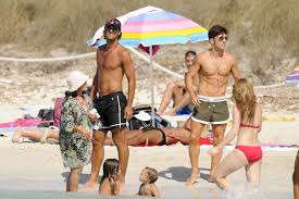 Paula narváez ojeda (born 22 may 1972) is a chilean politician and psychologist who notably served as minister secretary general of government during the second administration of michelle bachelet. David Bustamante Y Paula Echevarria Lucen Figura Durante Sus Vacaciones En Formentera Photo 3