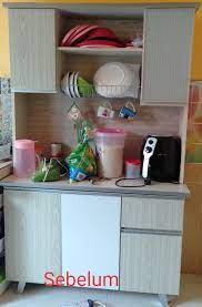 Kabinet dapur adalah area untuk menyimpan berbagai perlatan memasak anda. Lelaki Ini Diy Pintu Kabinet Dapur Guna Wallpaper Je Berubah Macam Baru Beli