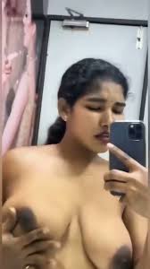 South Indian Bhabi Nude Selfie - EPORNER