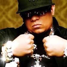 Listen to 07. Daddy Yankee Ft Varios